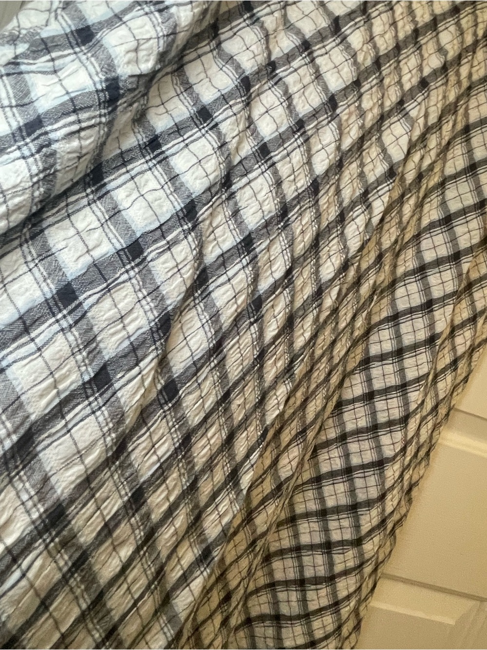 New women’s size large white & navy flowy plaid midi skirt Universal Thread - Picture 3 of 6